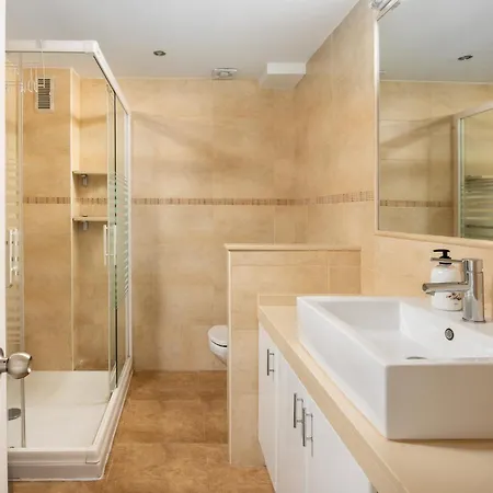 Pyr By Alfresco Daire Fuengirola